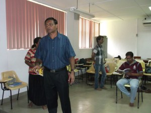 Ravindra Ranasinha instructing the students.